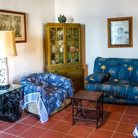 Awesome In Порт-Аццурро