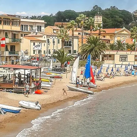 Apartment Awesome In Porto Azzurro