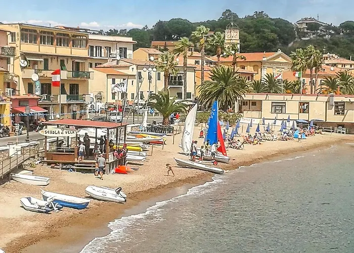 Apartment Awesome In Porto Azzurro